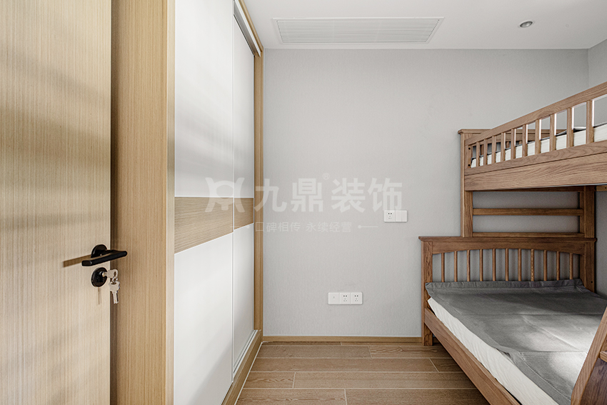 兒童房