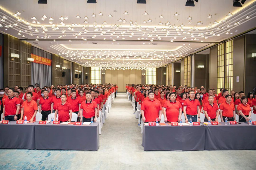 杭州九鼎裝飾公司5月員工大會勝利召開！